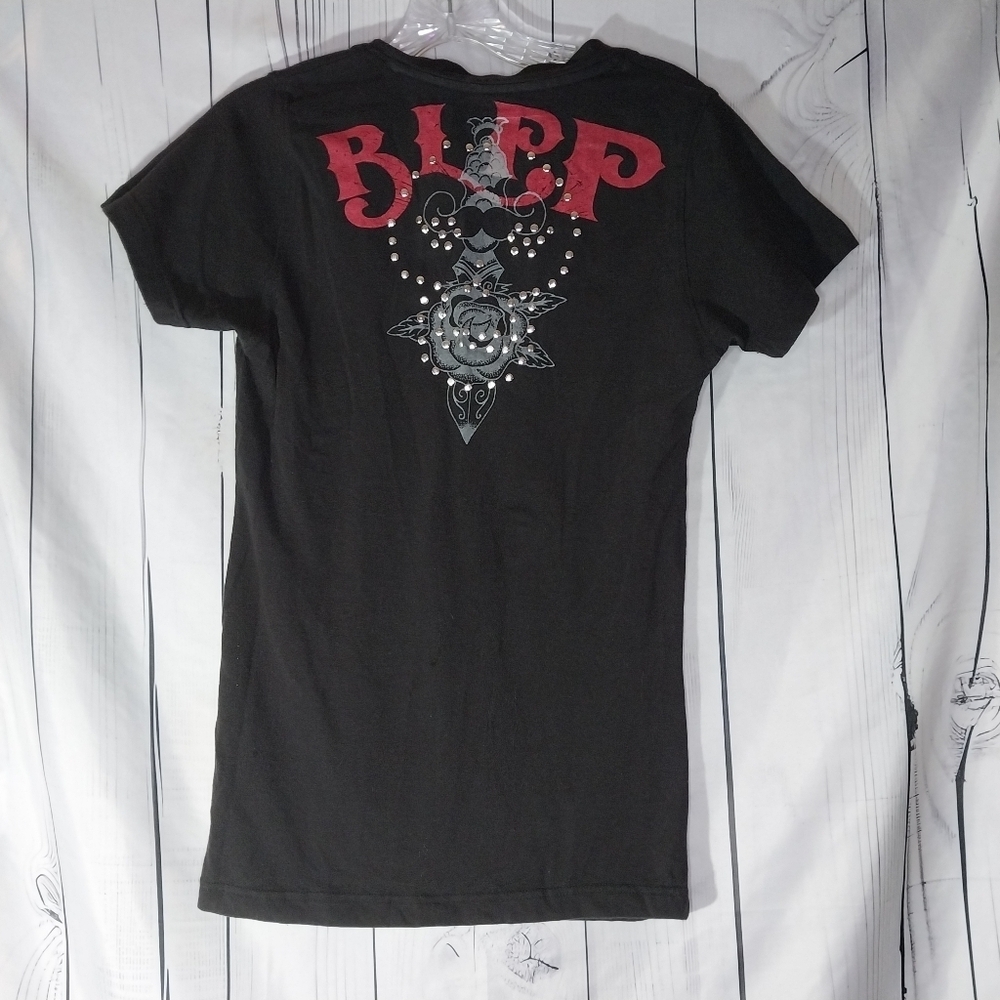 Black Label Pink Punk Graphic V-Neck Edgy Vintage Tee - Picture 5 of 9